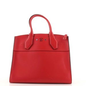 Louis Vuitton
City Steamer Handbag Leather MM